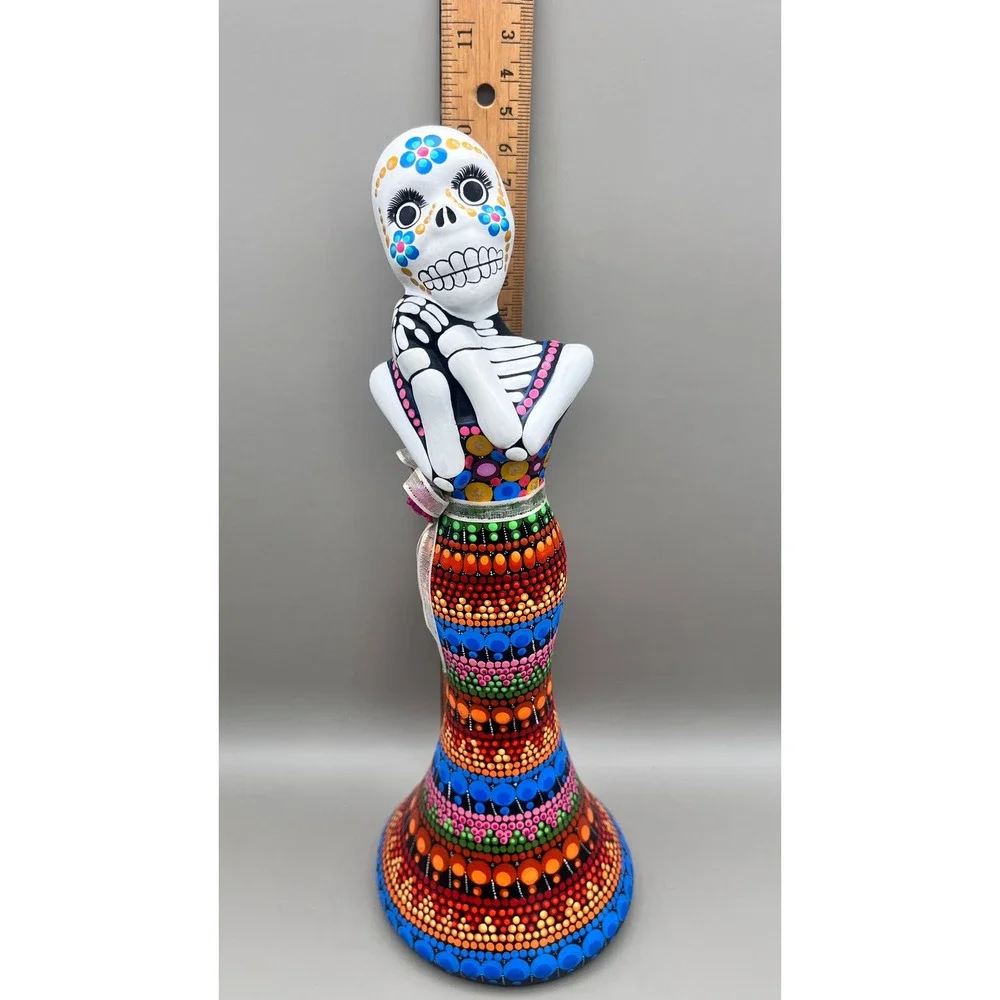 Talavera Mexican Folk Art Catrina Figurine Hand Painted Day of the Dead‎ 10" - Picture 9 of 9